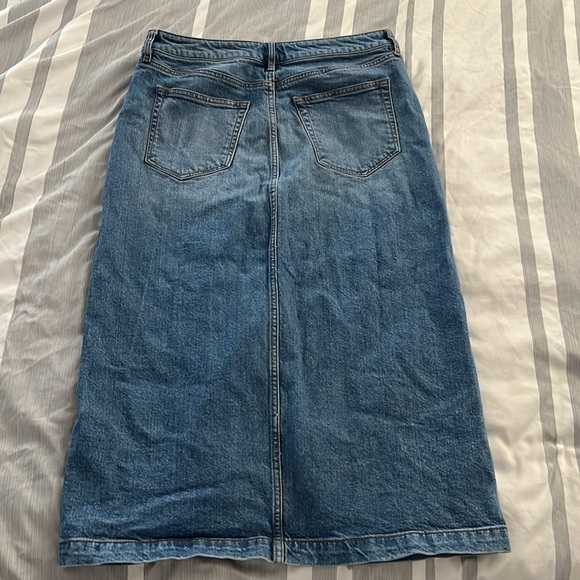 Loft Long Denim Skirt - 8 - Picture 3 of 3